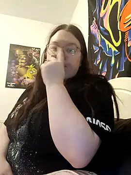 Sexycurvyemilyy online show from November 19, 2025, 7:25 pm