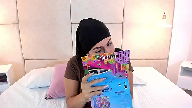 abby gibson online show from April 8, 2026, 2:28 pm