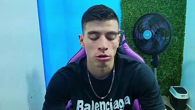 DEIBY BABY online show from January 17, 2025, 1:47 am