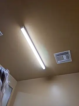 SkyelarSommer online show from January 19, 2025, 9:13 pm