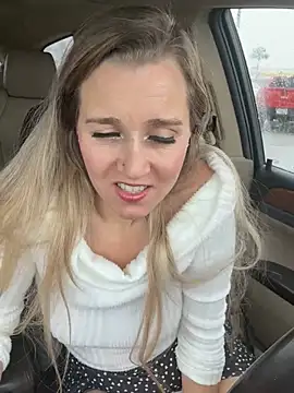 SkyelarSommer online show from January 23, 2025, 8:24 pm