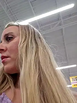 SkyelarSommer online show from January 26, 2025, 3:06 am