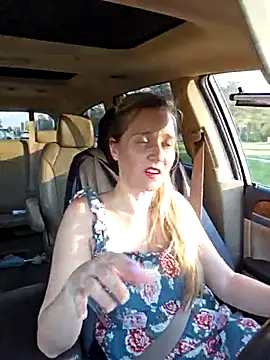 SkyelarSommer online show from March 5, 2025, 10:32 pm