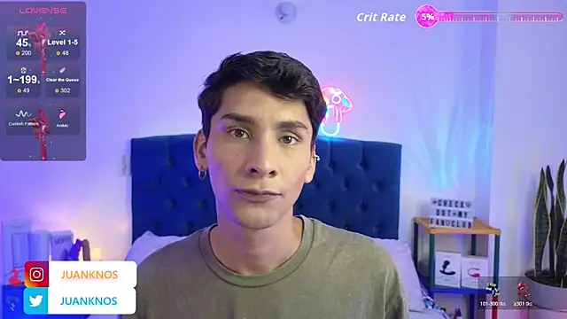 by pandora online show from October 31, 2025, 7:48 pm