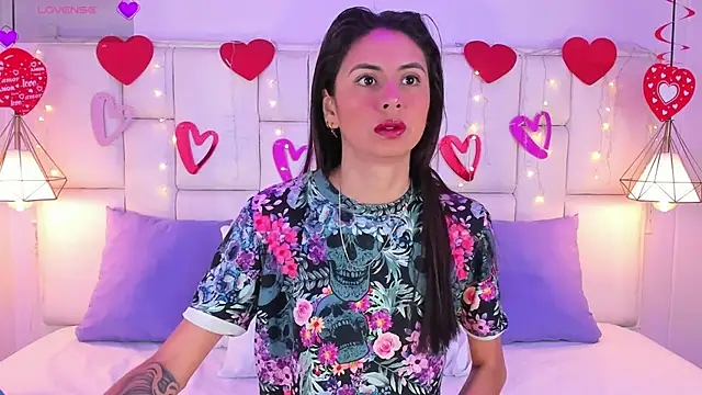 SarahSophia  online show from February 19, 2025, 11:28 am