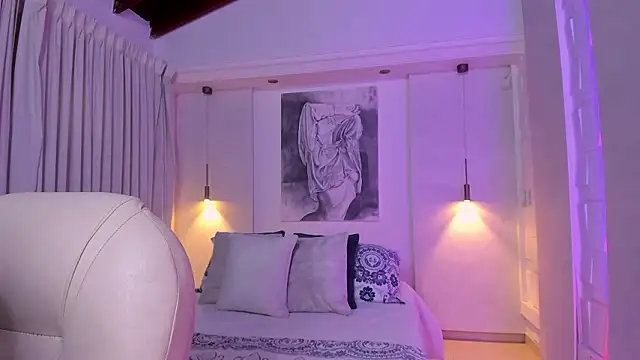 nathalie rivers online show from March 31, 2026, 11:21 am