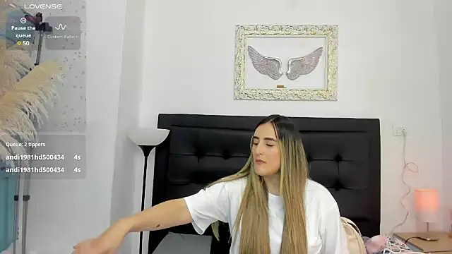 Hanna86 online show from February 19, 2025, 7:38 pm