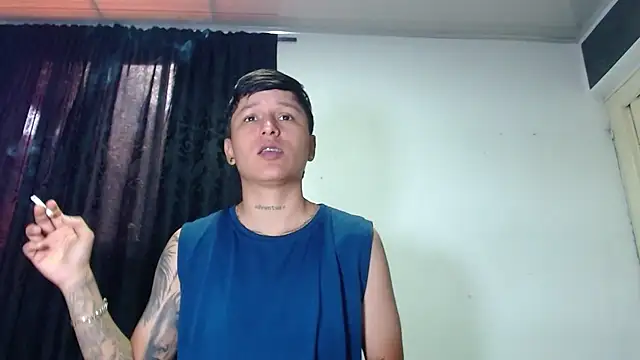 Tamarahryan online show from February 19, 2025, 2:12 pm