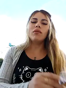 Misscata1106 online show from November 17, 2025, 6:46 pm