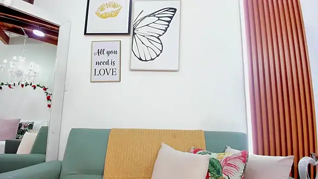 Snapshot of Madiison_Cooper chatting on September 22, 2025, 2:30 pm Madiison Cooper online show from September 22, 2025, 2:30 pm