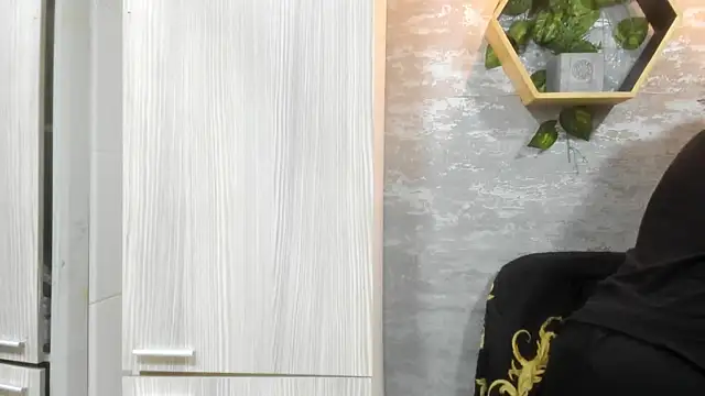 Snapshot of Mhelanny2 chatting on June 3, 2026, 7:41 pm Mhelanny2 online show from June 3, 2026, 7:41 pm