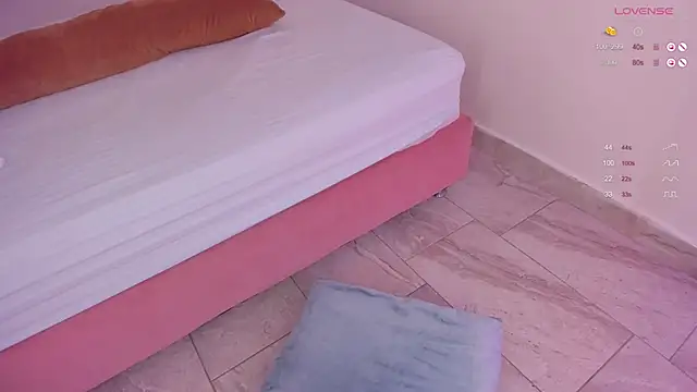 Snapshot of luisah_ chatting on December 21, 2024, 5:29 pm luisah online show from December 21, 2024, 5:29 pm