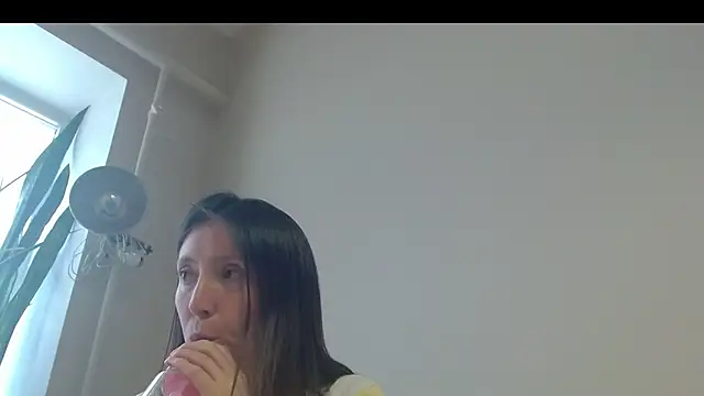 Sophi Cute online show from March 11, 2025, 3:23 pm