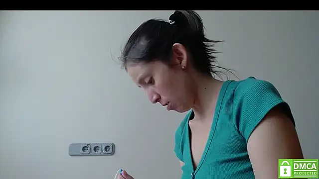 Sophi Cute online show from September 9, 2025, 12:37 pm