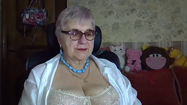 SweetCherry27 online show from December 3, 2025, 5:15 am