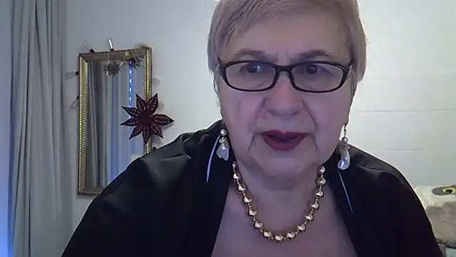 Snapshot of SweetCherry27 chatting on February 8, 2026, 8:07 am SweetCherry27 online show from February 8, 2026, 8:07 am