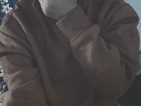 Supriya201 online show from November 4, 2025, 7:29 am