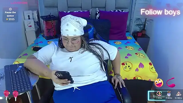 evelin zaens online show from October 26, 2025, 4:35 pm