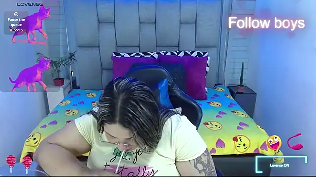 evelin zaens online show from November 30, 2025, 4:05 am