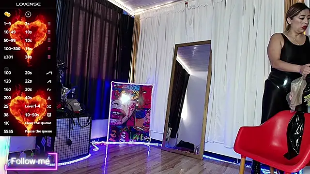 LatexDevil Blondie online show from February 22, 2025, 3:25 pm