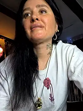 KikiXRed online show from January 9, 2026, 6:53 pm