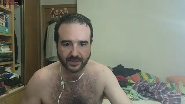 curiosillo83 online show from October 2, 2025, 2:51 am