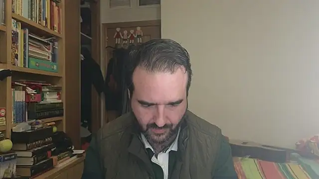 curiosillo83 online show from December 19, 2025, 6:59 pm