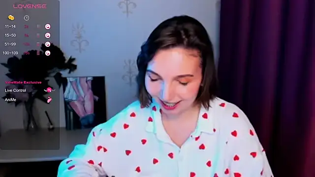 KindHazelHere  online show from October 30, 2025, 8:53 pm