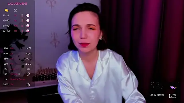 KindHazelHere  online show from November 30, 2025, 5:17 pm