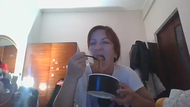Snapshot of ShawnaAdams chatting on October 3, 2025, 4:15 pm ShawnaAdams online show from October 3, 2025, 4:15 pm