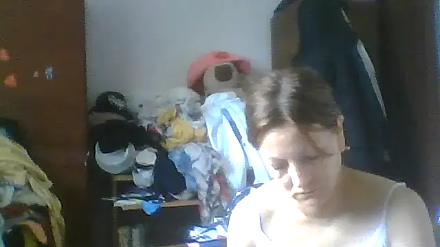 ShawnaAdams online show from July 4, 2026, 10:32 am