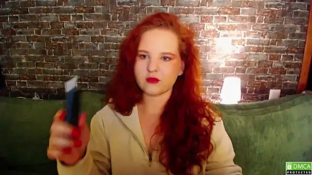 FlowerOfFreedom  online show from December 17, 2025, 5:02 am