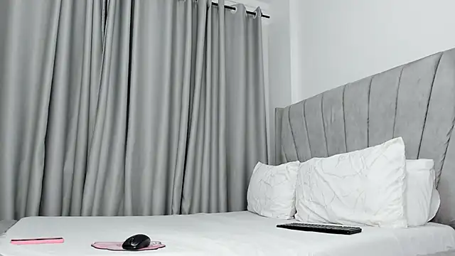 Snapshot of thee_sexy_goddess chatting on February 9, 2026, 3:10 am thee sexy goddess online show from February 9, 2026, 3:10 am