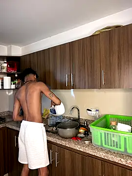 matatanlove online show from October 4, 2025, 2:59 pm