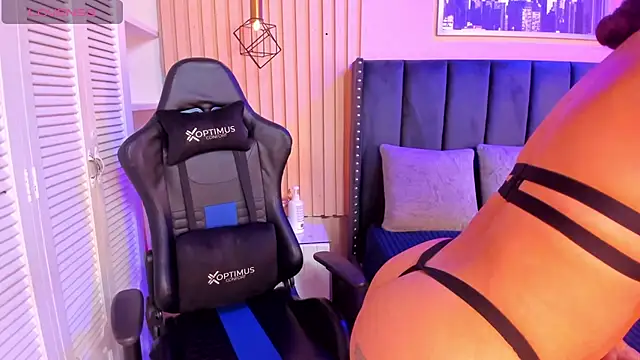 ashlye miller  online show from January 21, 2025, 3:48 am