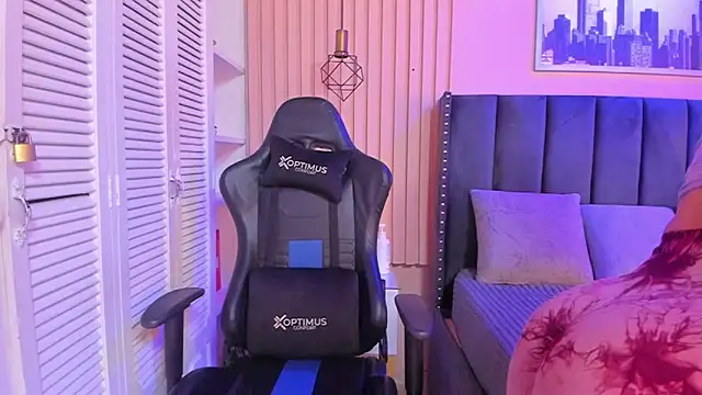 ashlye miller  online show from February 27, 2025, 3:58 am