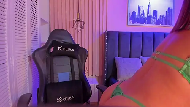 ashlye miller  online show from March 13, 2025, 3:54 am