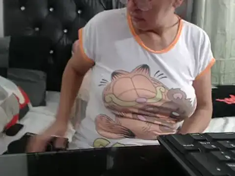 Snapshot of jellyfishhot chatting on February 16, 2025, 4:42 pm jellyfishhot online show from February 16, 2025, 4:42 pm