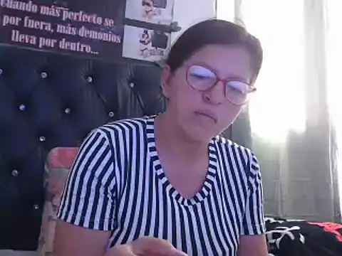 Snapshot of jellyfishhot chatting on March 1, 2025, 6:54 pm jellyfishhot online show from March 1, 2025, 6:54 pm