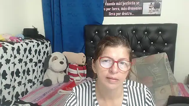 jellyfishhot online show from December 22, 2025, 11:24 pm