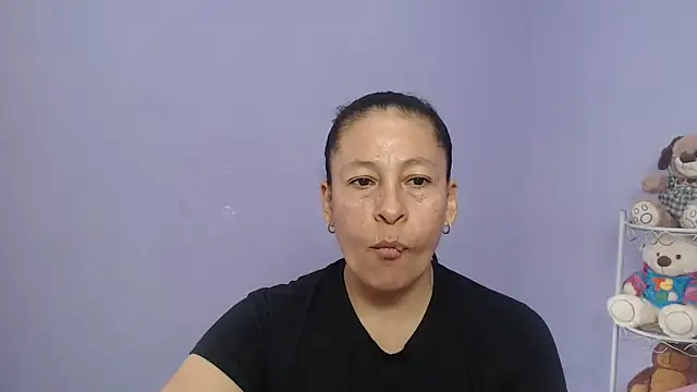 mature martina online show from December 16, 2025, 6:35 pm