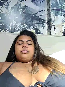 Snapshot of biancabombombbw chatting on February 18, 2025, 3:21 am biancabombombbw online show from February 18, 2025, 3:21 am