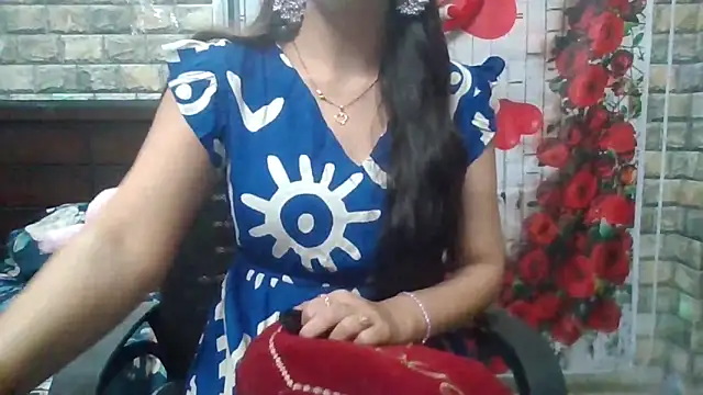 Sexy iknoor online show from March 18, 2026, 5:32 am