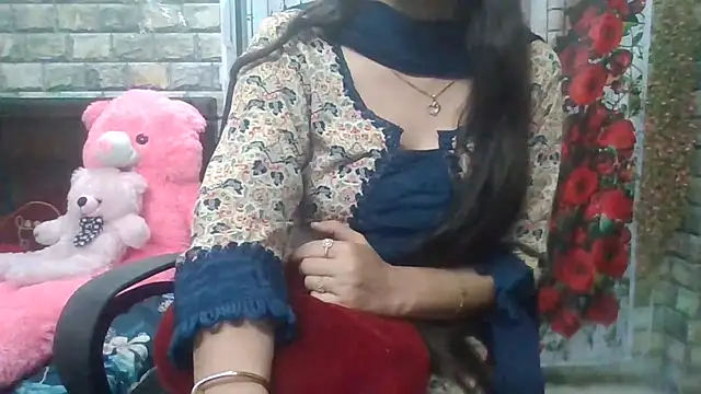 Snapshot of Sexy_iknoor chatting on April 22, 2026, 5:54 am Sexy iknoor online show from April 22, 2026, 5:54 am