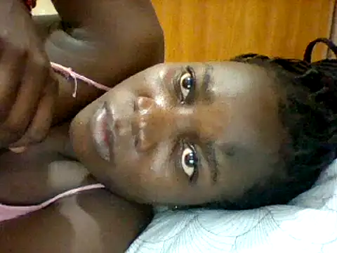 Snapshot of Alessandrajenna chatting on March 10, 2025, 11:16 pm Alessandrajenna online show from March 10, 2025, 11:16 pm