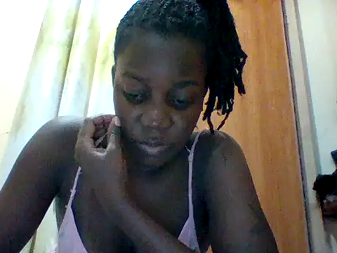 Snapshot of Alessandrajenna chatting on September 11, 2025, 5:35 pm Alessandrajenna online show from September 11, 2025, 5:35 pm