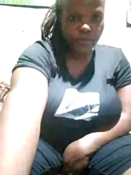 pretty-donna online show from April 18, 2026, 4:00 pm