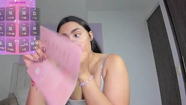 Snapshot of Mhia_palmer chatting on February 22, 2025, 3:56 am Mhia palmer online show from February 22, 2025, 3:56 am