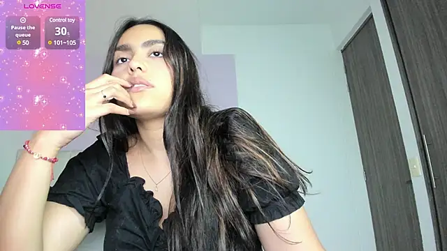 Snapshot of Mhia_palmer chatting on February 23, 2025, 4:17 am Mhia palmer online show from February 23, 2025, 4:17 am