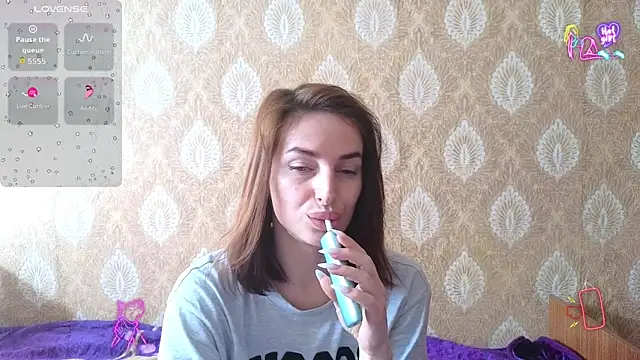 Snapshot of xx_adrihanna_xx chatting on March 10, 2026, 6:18 am xx adrihanna xx online show from March 10, 2026, 6:18 am